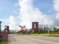  女生读高铁乘务专业怎么样